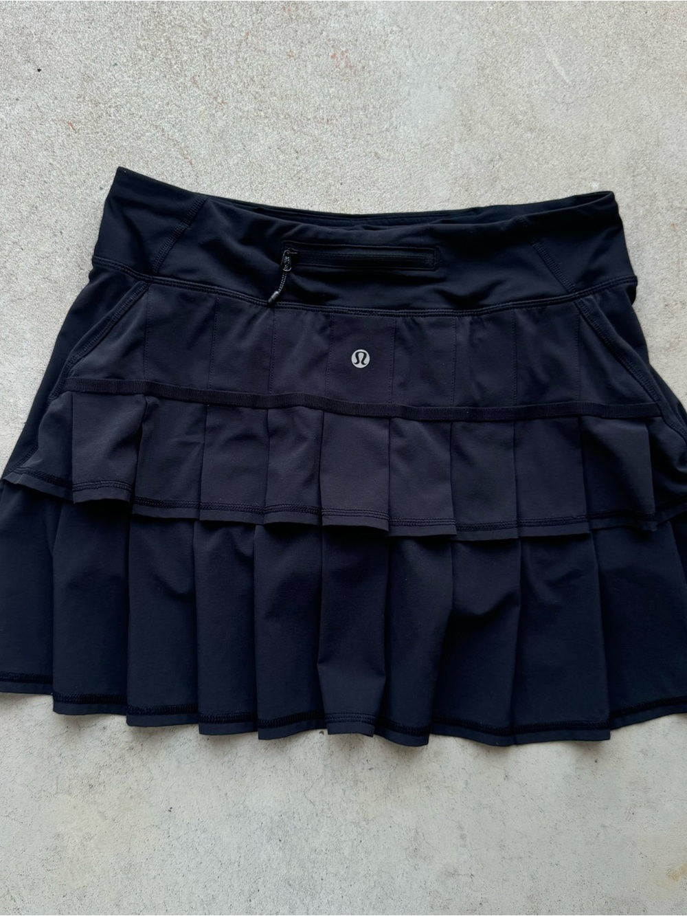 Lululemon Pace Setter Skirt Womens 6 Black Pleated Skort Tennis Pickleball Prep